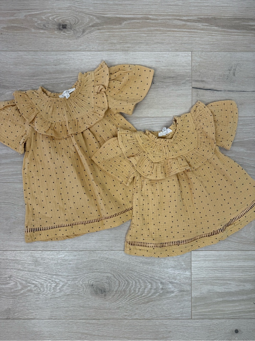 Jessica Simpson Yellow Polkadot Short Sleeve Blouse Top Bundle